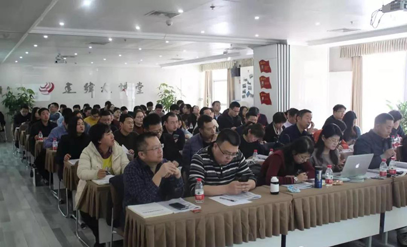 中州建設有限公司周六、周日“充電”忙